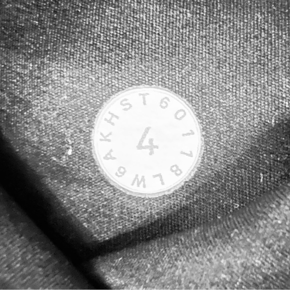 EUC Lululemon Fast & Free Crop II *Nulux 19" Black size 4 - Picture 3 of 3